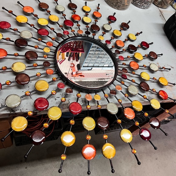 Home Mirror - Picture 1 of 1